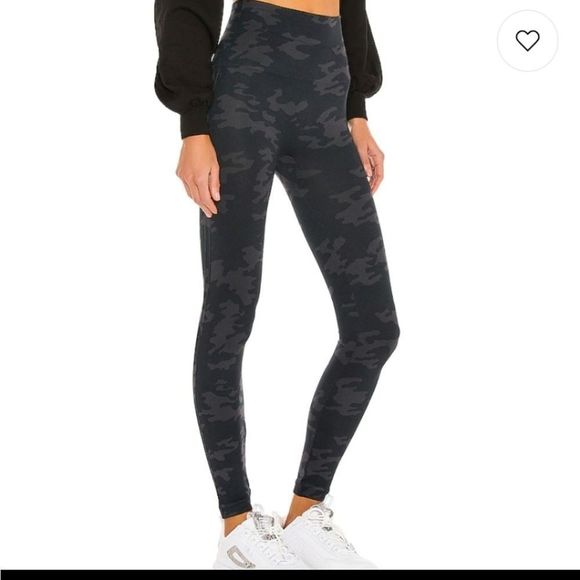 Spanx look at me now camo leggings size L - Picture 1 of 6